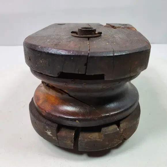 Antique Primitive Wood Pulley Single Wheel Barn Pulley - Picture 3 of 10